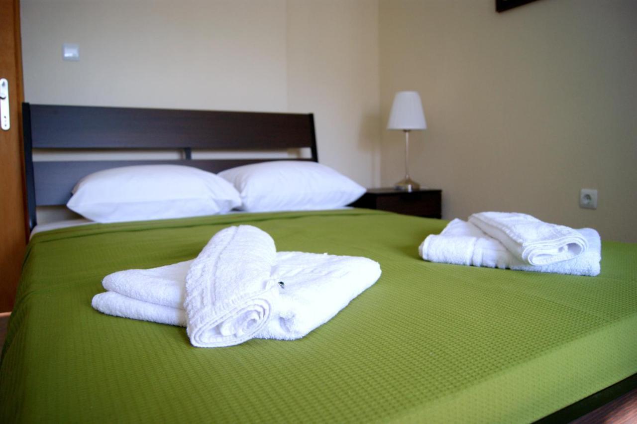 Simplicity At Iris Accommodation Psakoudia Kamer foto